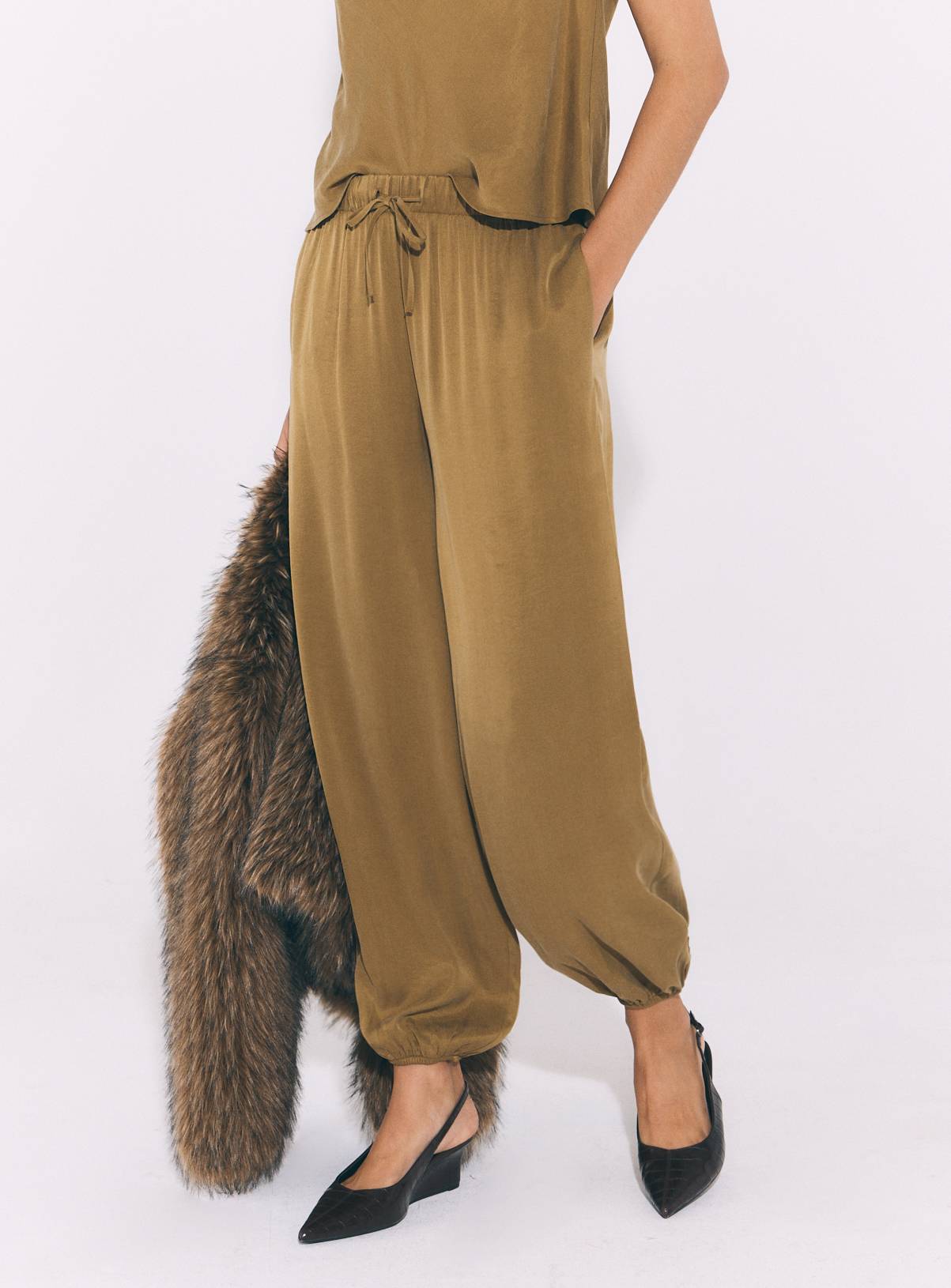 Khaki Sandwash Balloon Leg Trousers 18 - Image 1